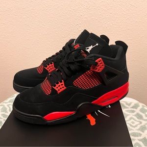 Jordan Retro 4’s